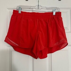 Lululemon Hotty Hot short 4”